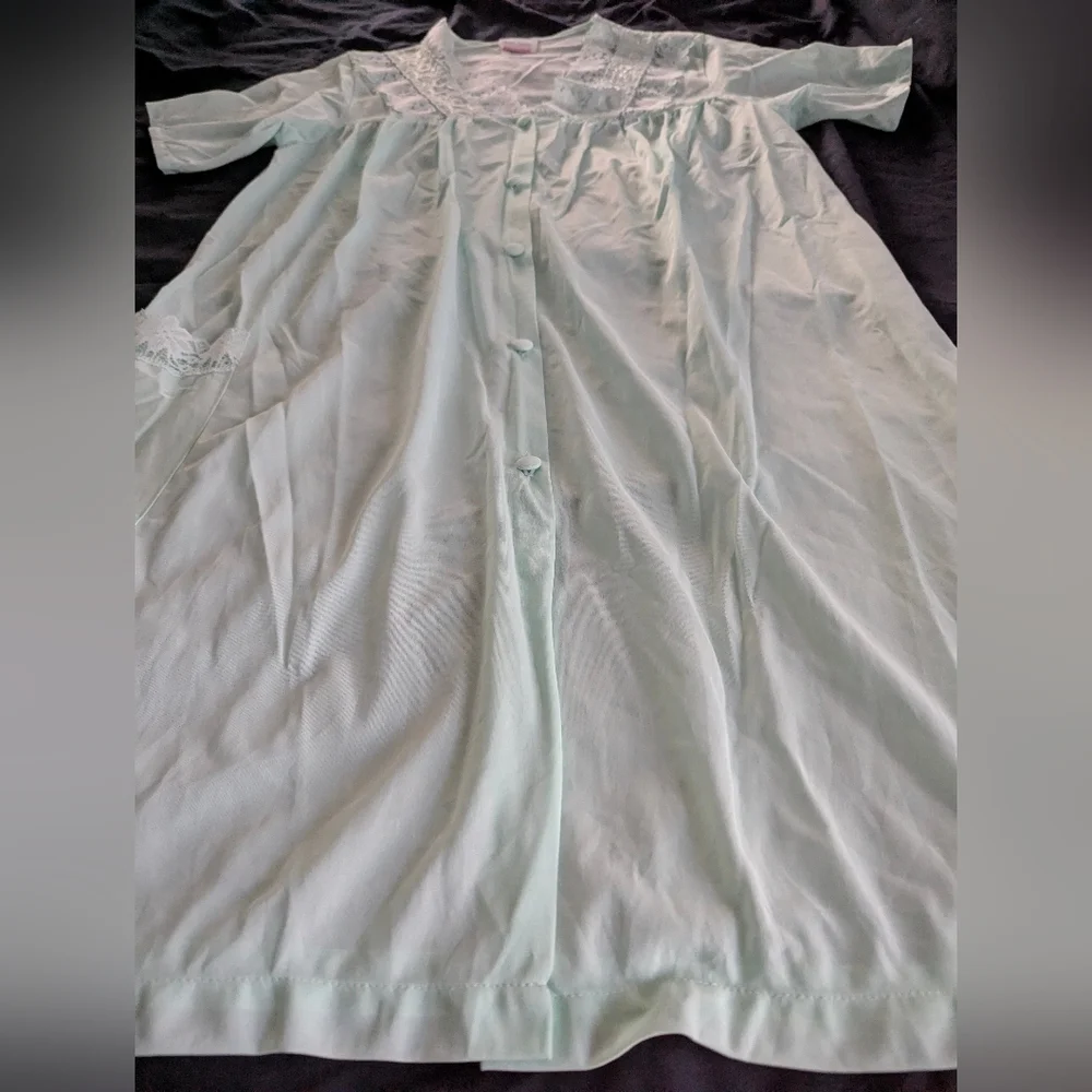Kelly Reed Vintage Chiffon Robe - Picture 7 of 11